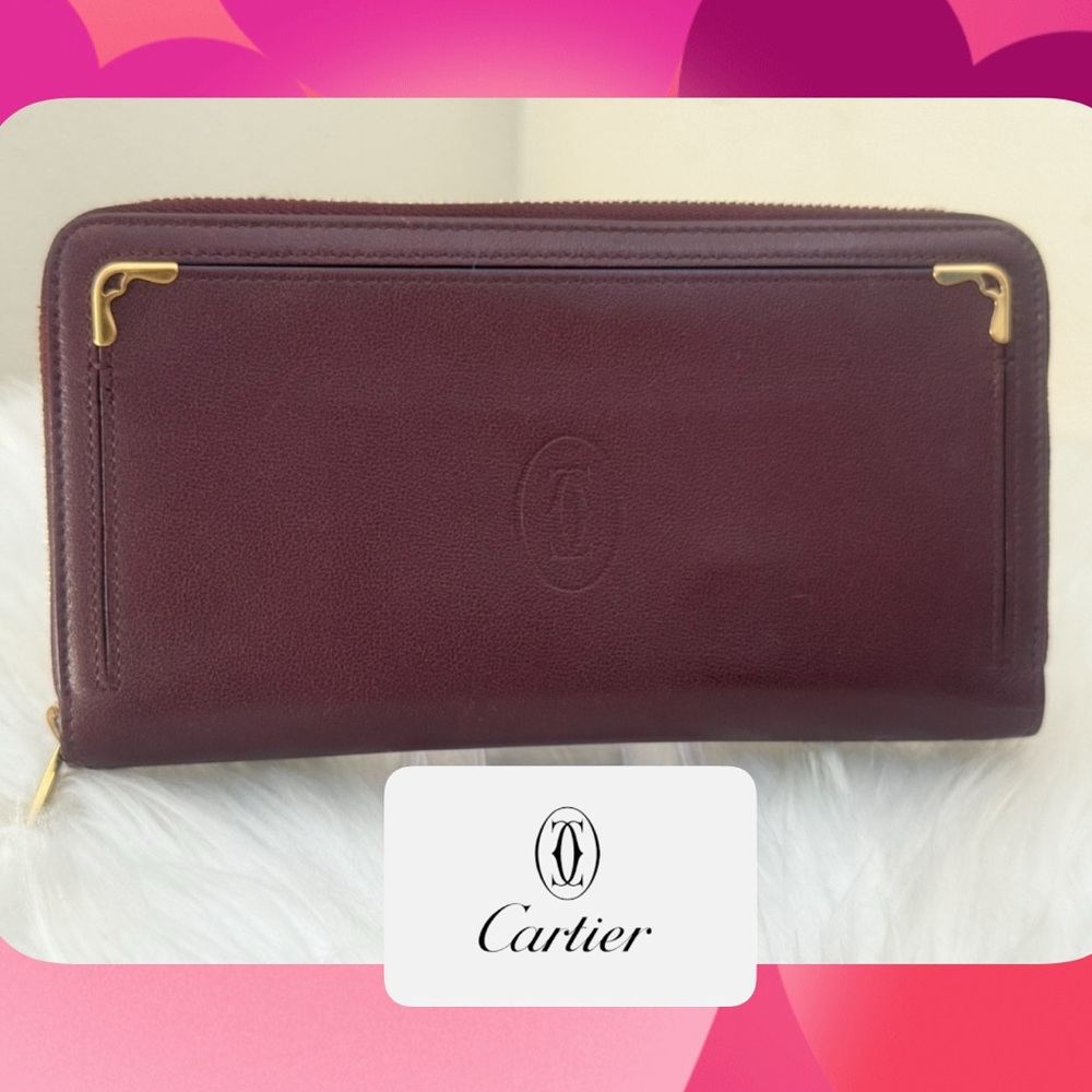 ZIPPED INTERNATIONAL WALLET, MUST DE CARTIER